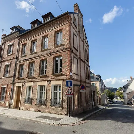 Le Temps De Vivre - Center - Closed Garage * オンフルール