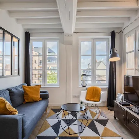 Le Temps De Vivre - Center - Closed Garage * オンフルール