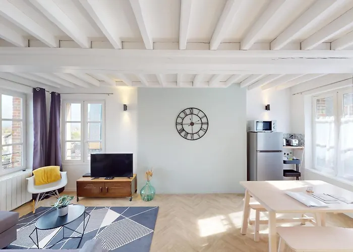 Le Temps De Vivre - Center - Closed Garage オンフルール