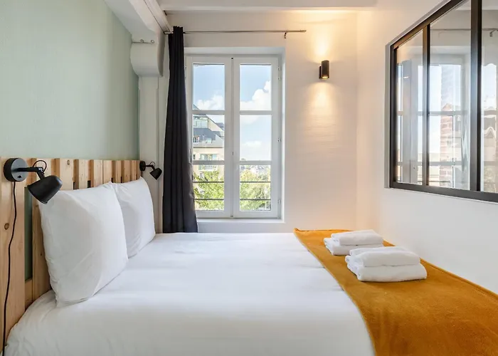 Le Temps De Vivre - Center - Closed Garage アパート